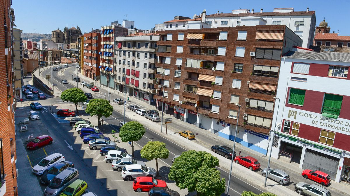 Avenida del Valle, una de las vías más costosas incluidas en el plan, cuyo cambio de luminarias supondrá 42.000 euros.