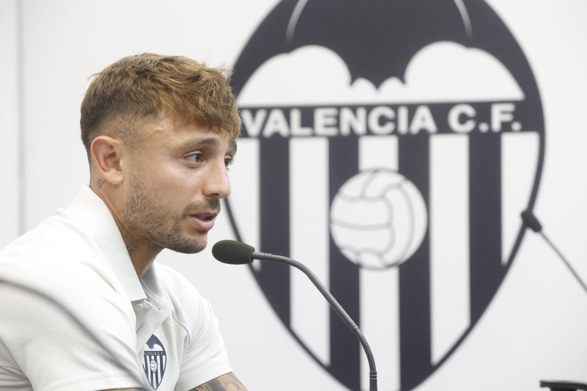 Pablo Maffeo, nuevo lateral derecho del Valencia CF