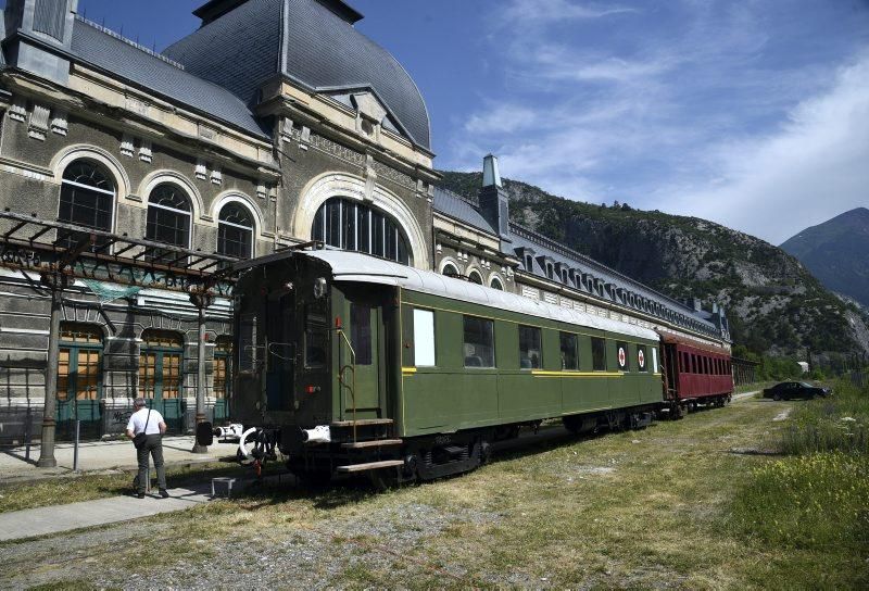 Reapertura de la línea ferroviaria internacional de Canfranc