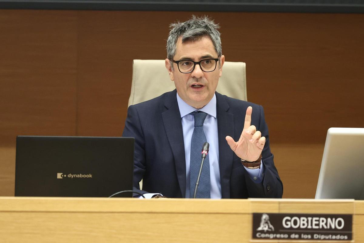 El ministro de Presidencia, Justicia y Relaciones con las Cortes, Félix Bolaños, durante su comparecencia ante la Comisión Constitucional del Congreso