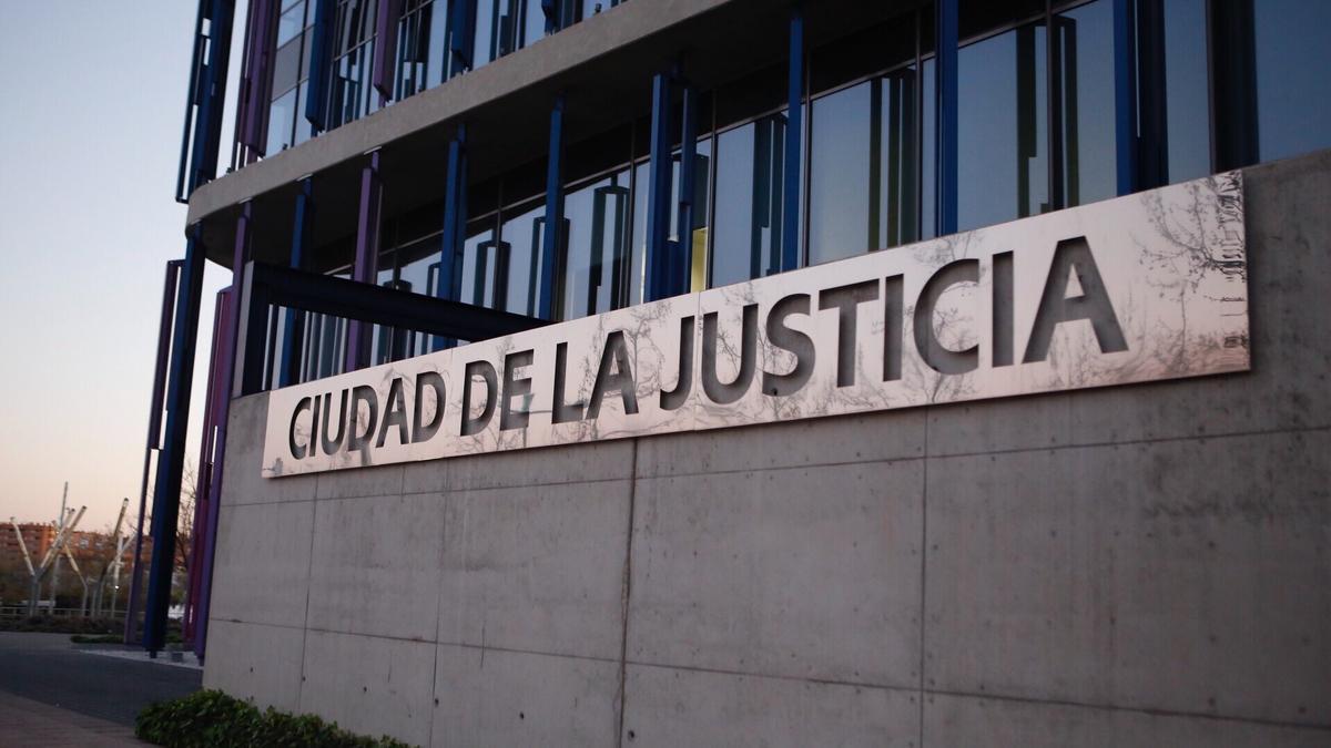 El juicio se ha celebrado esta mañana en la Ciudad de la Justicia de Zaragoza.