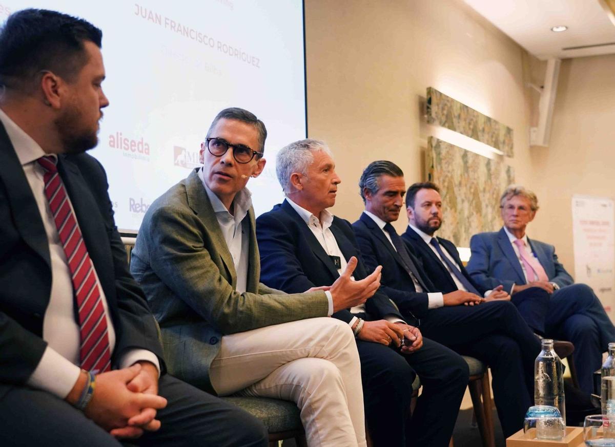 El director de Bilba participó en una de las mesas redondas del Foro Inmobiliario de La Opinión. | | ÁLEX ZEA