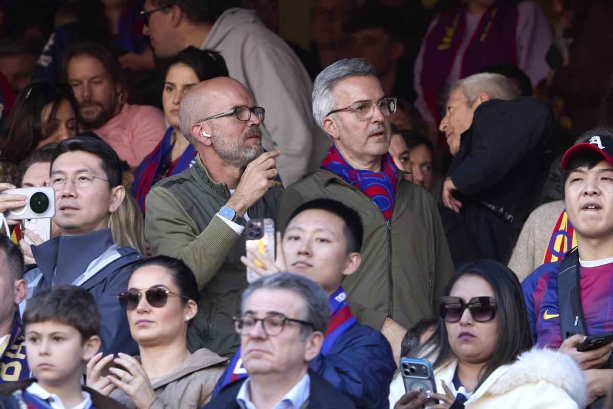 Font, en la grada del Camp Nou poco antes del inicio del NBarça-Levante.