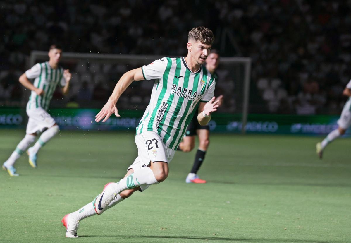 Mariano Carmona, con el Córdoba CF, ahora cedido al Eldense.
