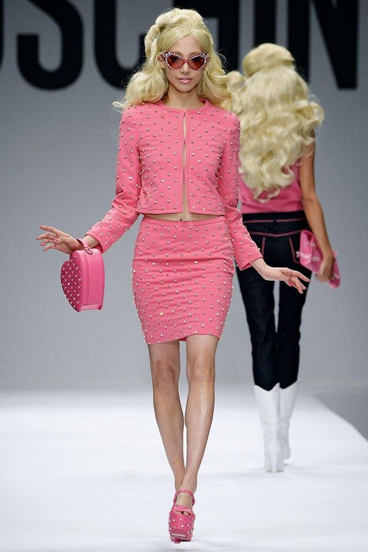 Looks Barbie 2015: I'm a Barbie girl de Moschino