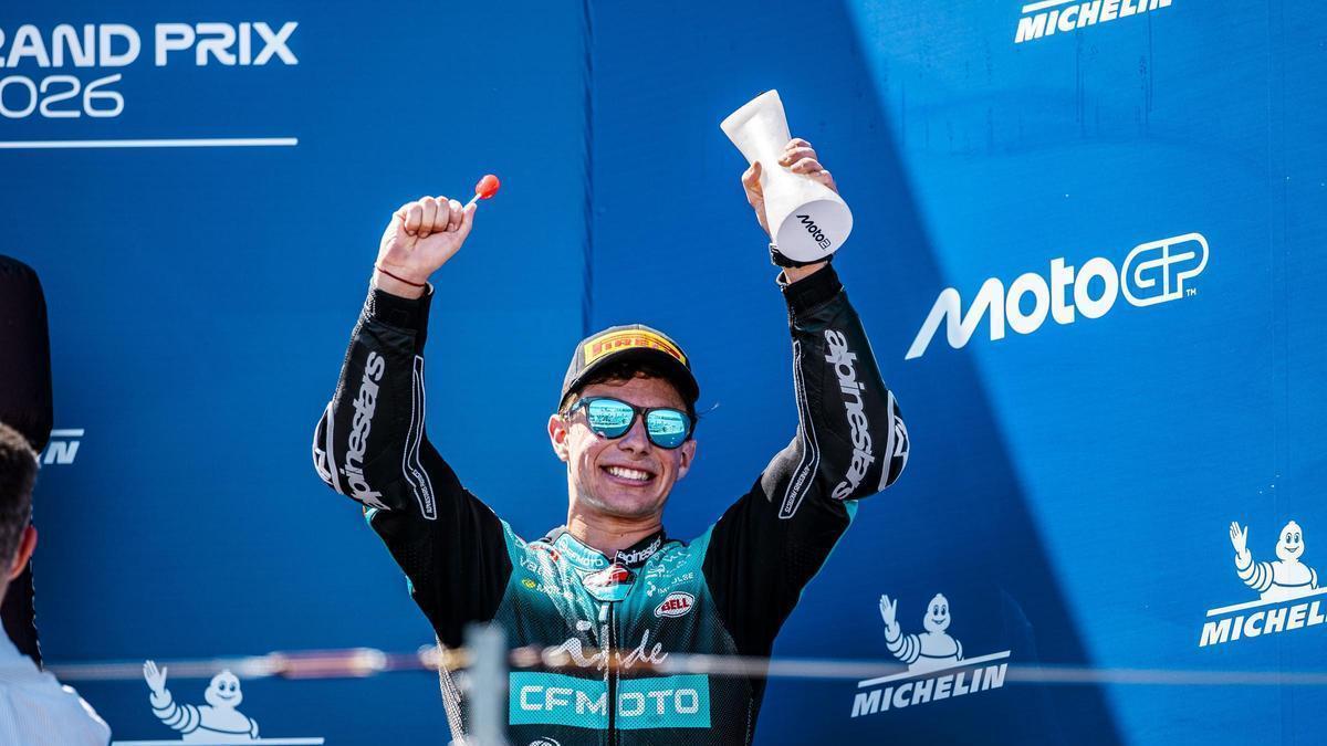 David Alonso en el podio de Motorland