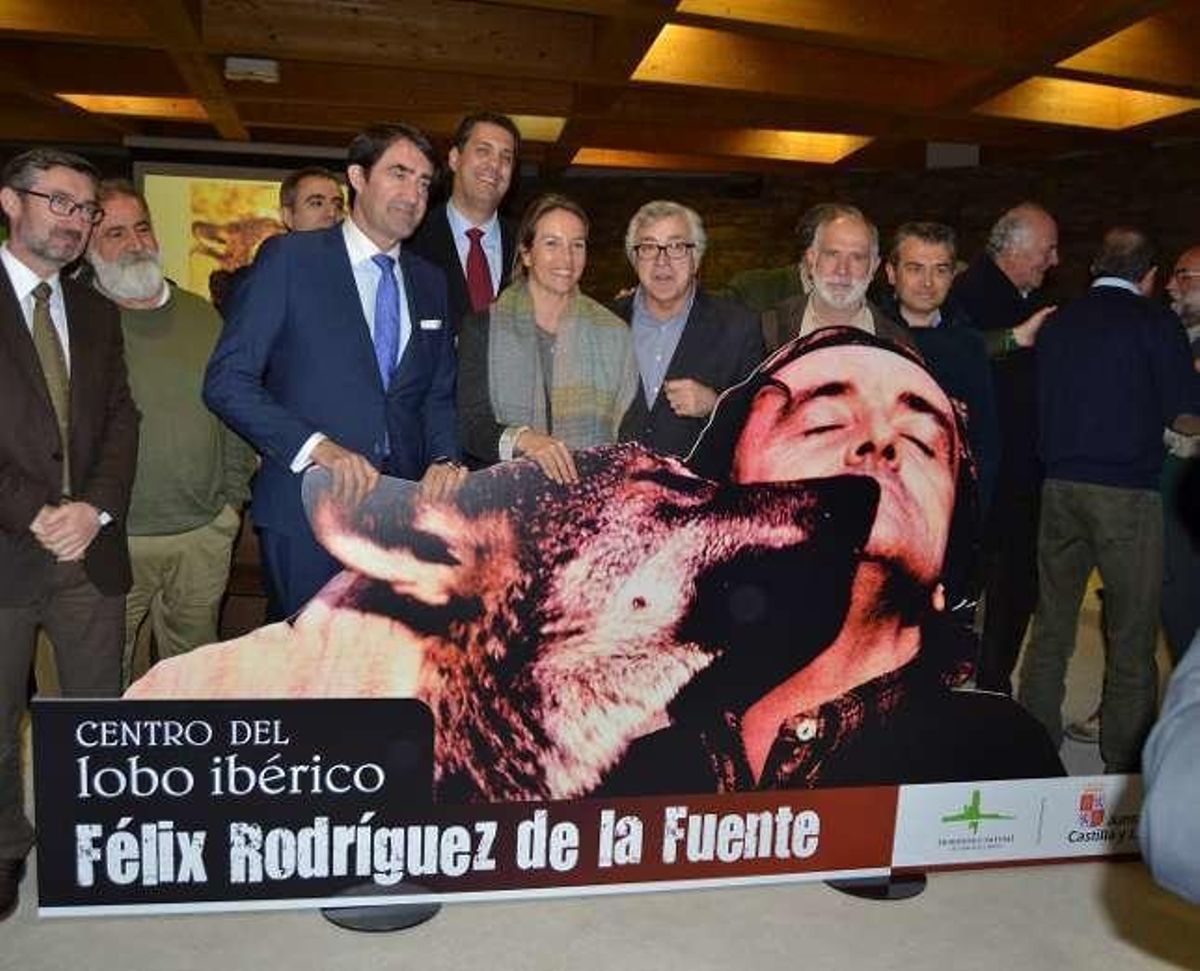 El Centro del Lobo de Robledo, bautizado con el nombre de "Félix Rodríguez de la Fuente"