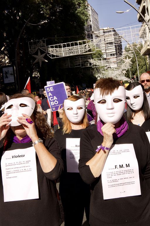 La manifestación en Murcia contra la violencia machista, en imágenes