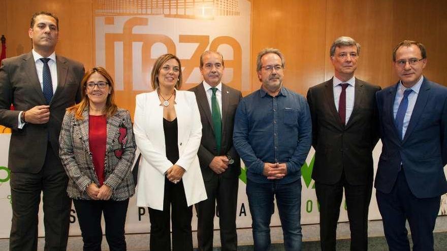 Alberto Castro, Mayte Martín Pozo, Milagros Marcos, Cipriano García, Francisco Guarido, Arnaldo Cabello y Ángel Blanco.