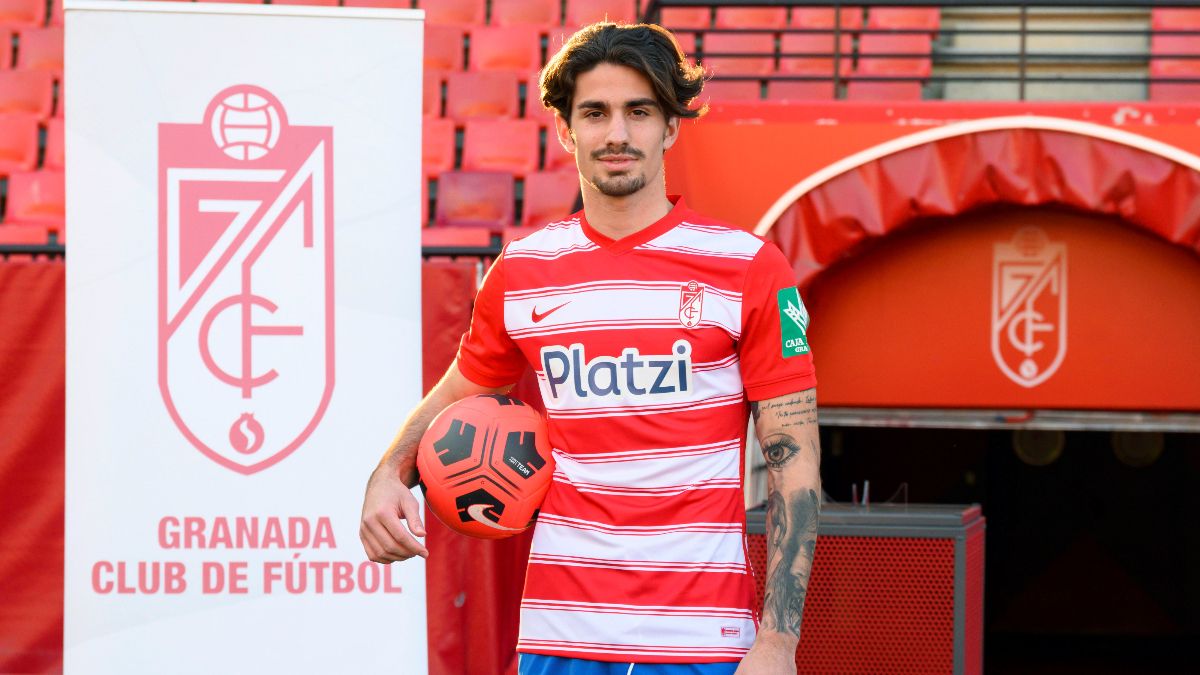 Collado, llega al Granada en calidad de cedido