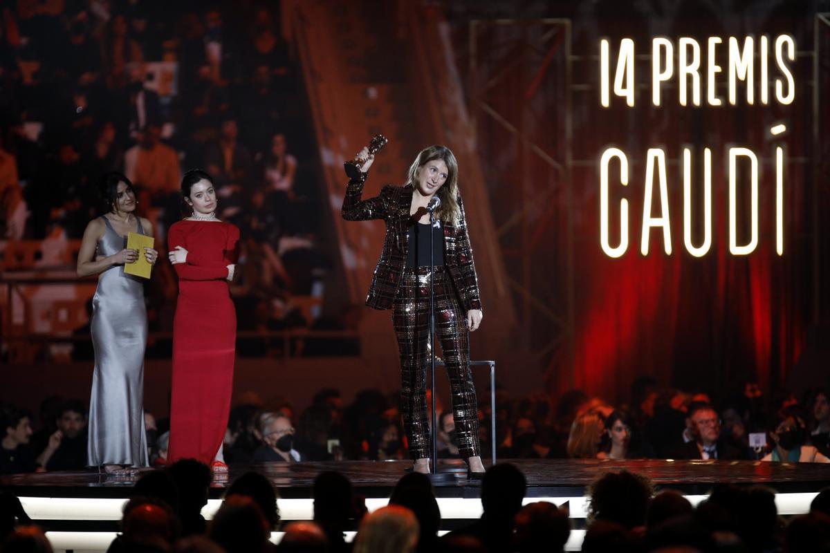 La cineasta Clara Roquet gana el Gaudí a mejor película de lengua no catalana por Libertad .