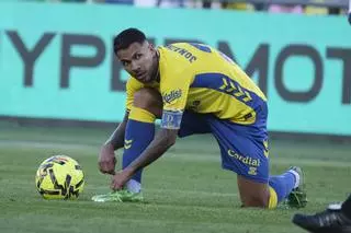 El cohete del ascenso directo de la UD Las Palmas despega en La Rosaleda