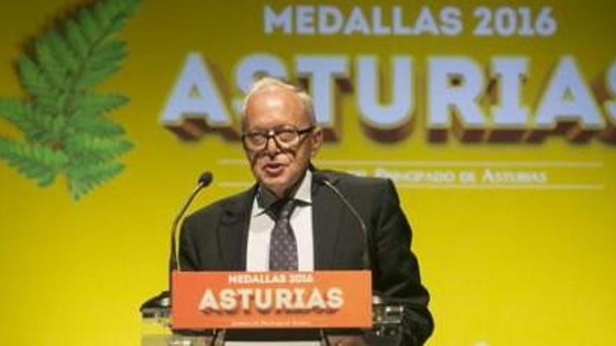 José Manuel Vaquero, consejero de Prensa Ibérica, Medalla de Oro de Asturias