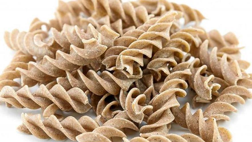 Espirals de pasta elaborades amb farina de grill