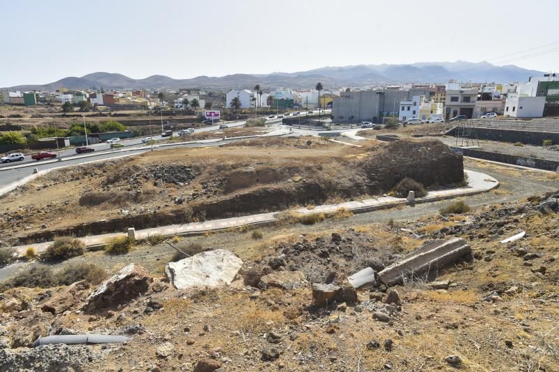 Zona de Arauz a medio urbanizar y abandonada