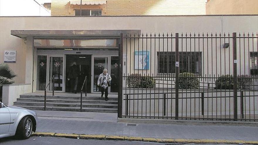 Consell y consistorio recuperarán el ambulatorio para la zona centro