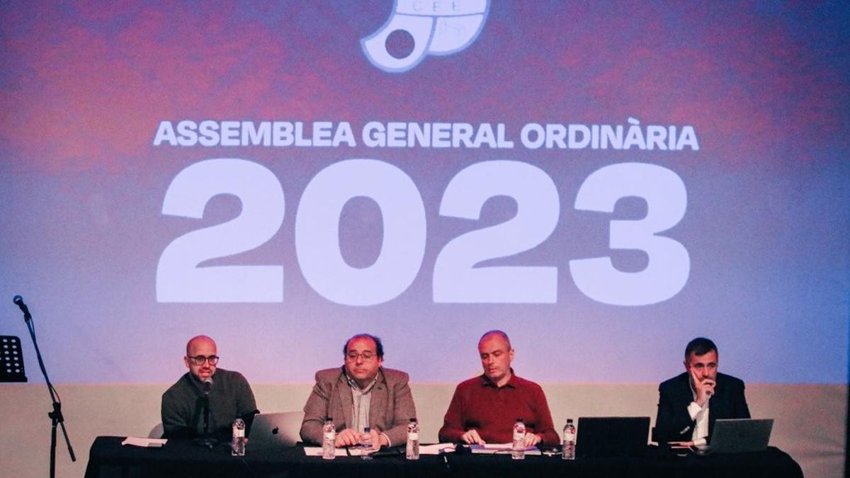 El Europa celebró la Asamblea General Ordinaria en los Lluïsos de Gràcia