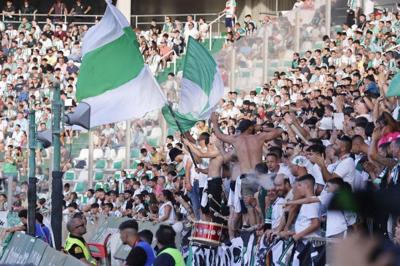 Córdoba CF-Ponferradina | Las imágenes del partido del play off de ascenso a Segunda