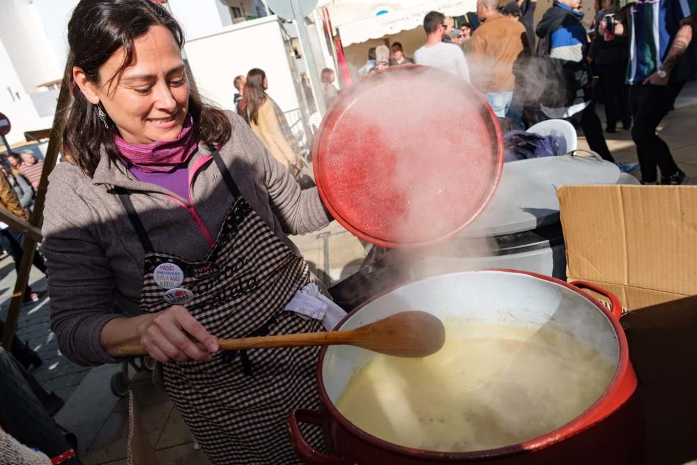 Los vecinos pudieron disfrutar de una tradicional y divertida jornada gastronómica