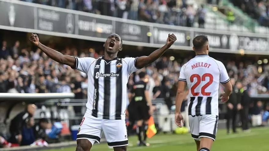 El Castellón se reengancha a 'play-off' tras vencer al Granada