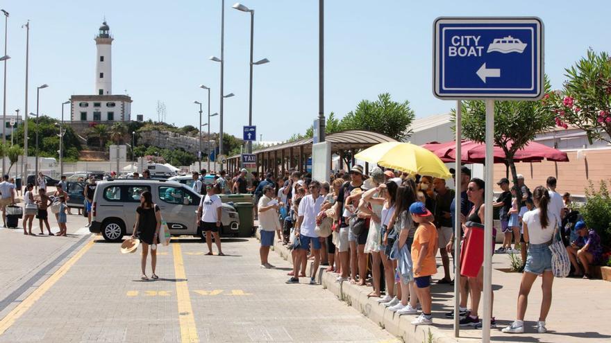 La CAEB exige adoptar medidas «urgentes para evitar la malísima imagen» del puerto de es Botafoc de Ibiza