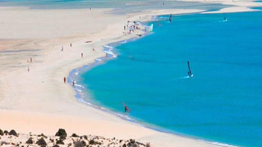 Fuerteventura aumentará un 3% en invierno los visitantes de Gran Bretaña