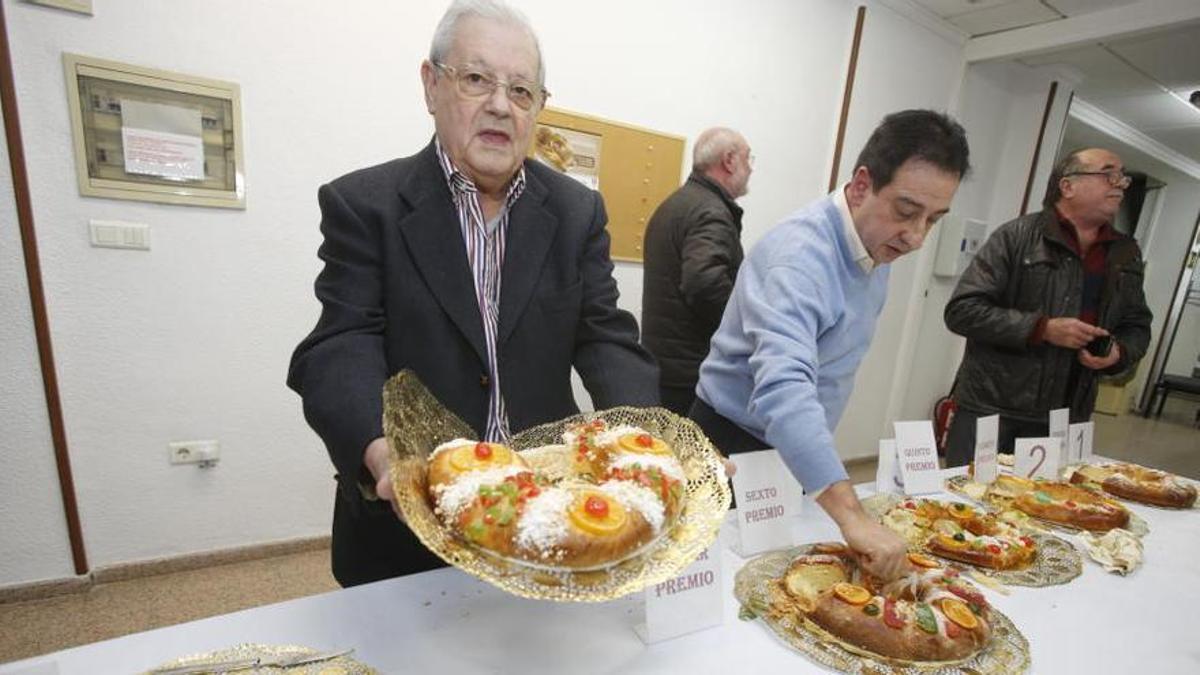 Francisco Pérez Ortega, durante el concurso del roscón de Reyes de 2017.
