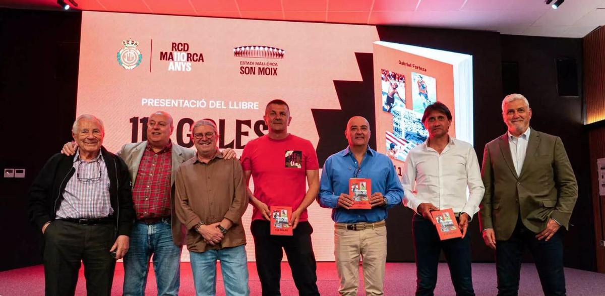 Acto de presentación del libro '110 goles'