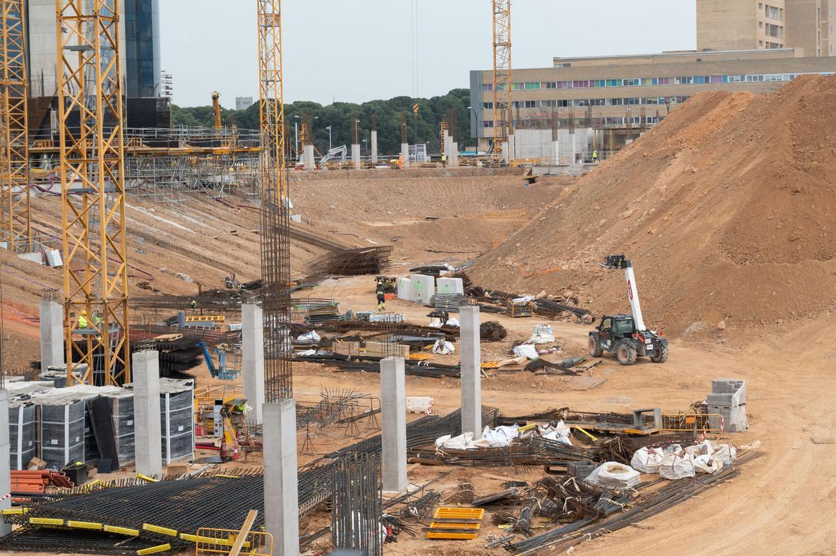 En imágenes | Así avanzan las obras en el estadio de fútbol de La Romareda