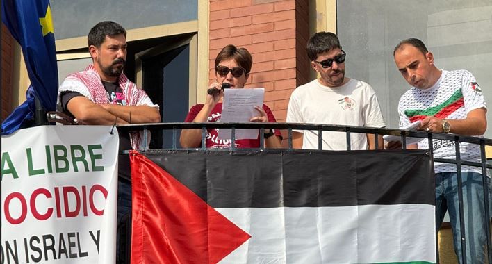 Concentración por Palestina en el Port de Sagunt