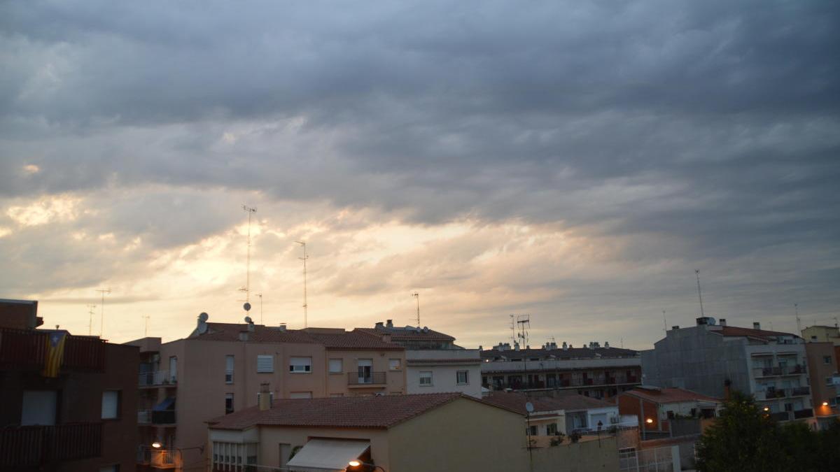 Cel plujós sobre l&#039;Empordà.