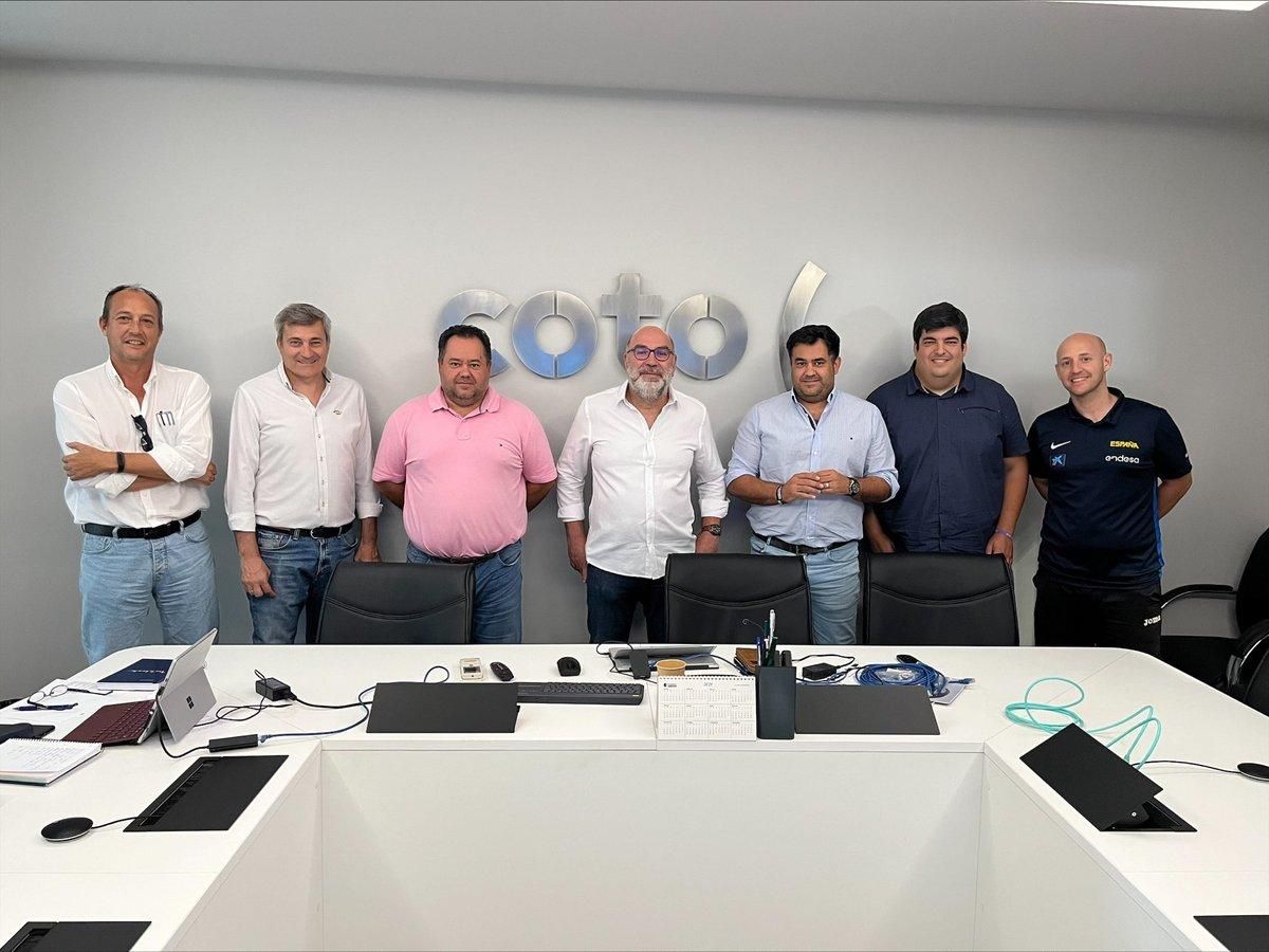 Junta directiva del nuevo Córdoba Club Baloncesto.