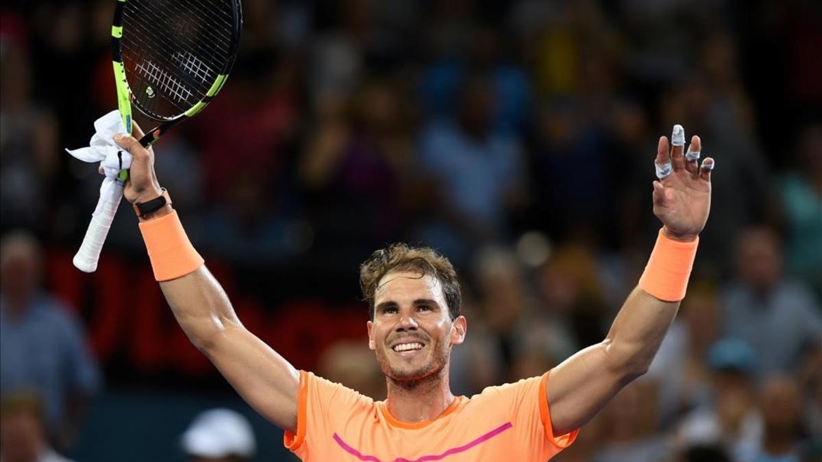 Rafael Nadal festeja su victoria en Brisbane