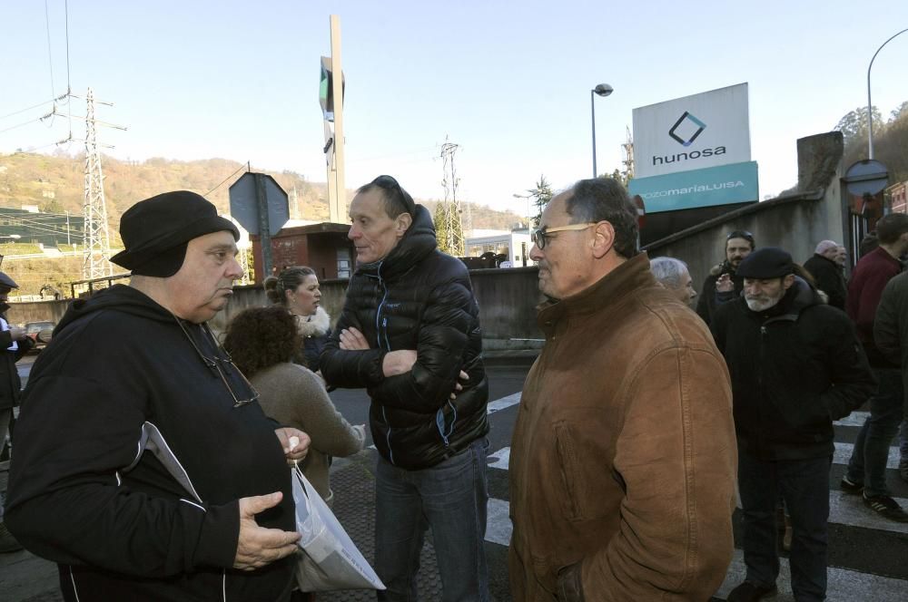 Protesta por el cierre del Pozo María Luisa