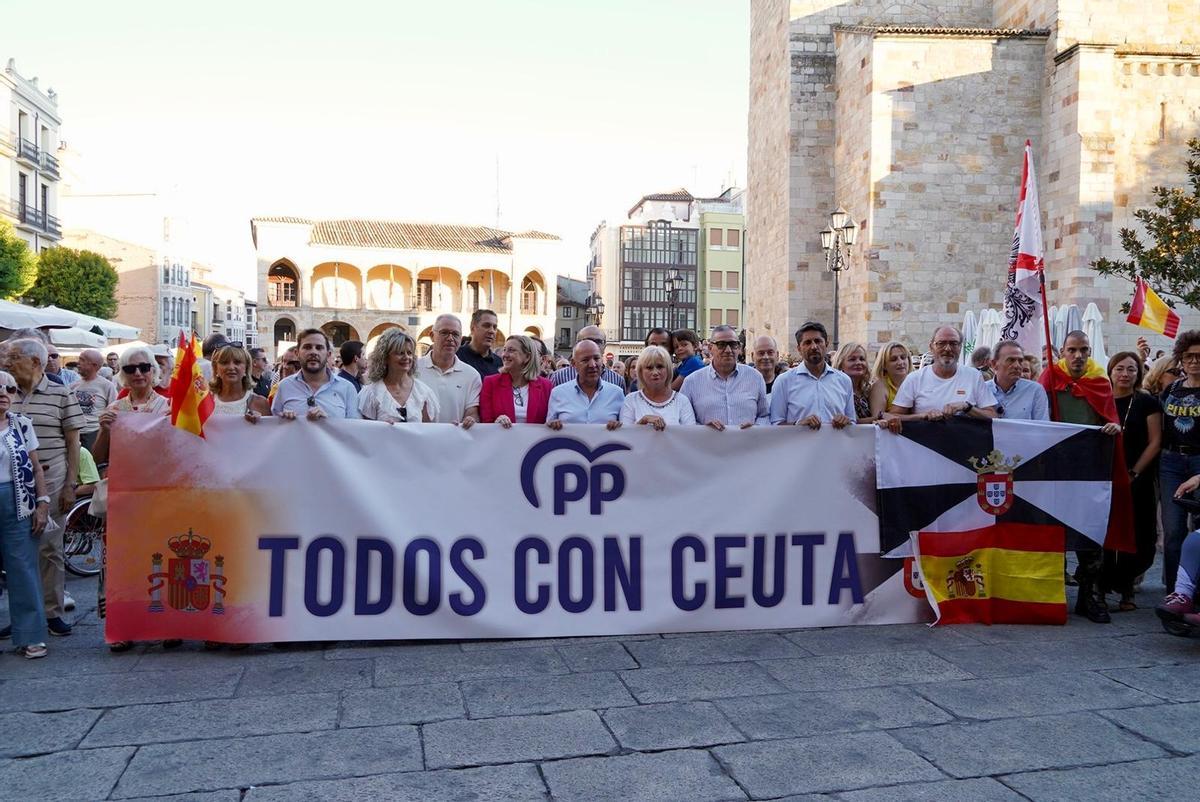Concentración en Zamora por Ceuta Concentración en Zamora por Ceuta