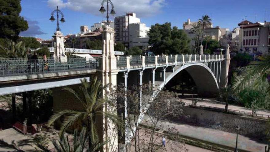 Una imagen actual del puente de Canalejas, que se inauguró en abril de 1913.