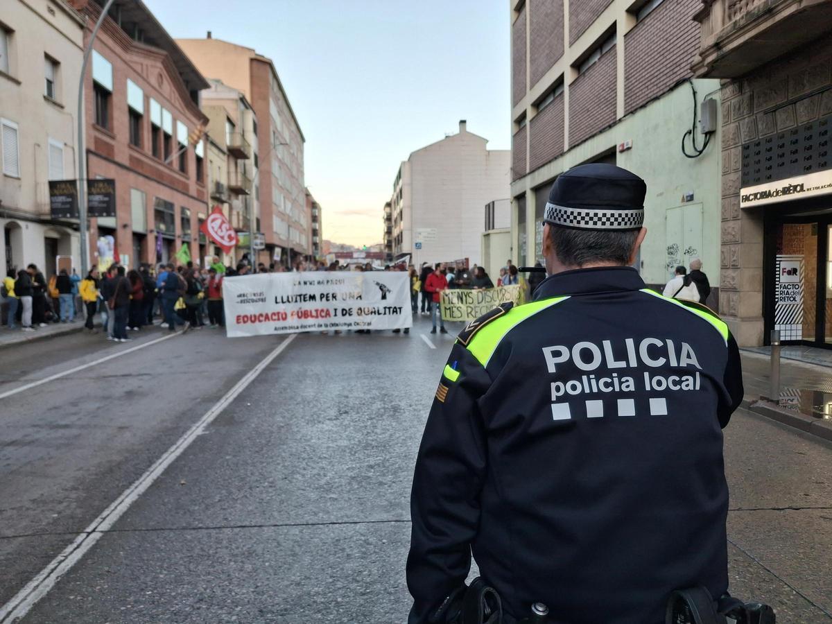 Els manifestants han tallat la circulació al centre de Manresa