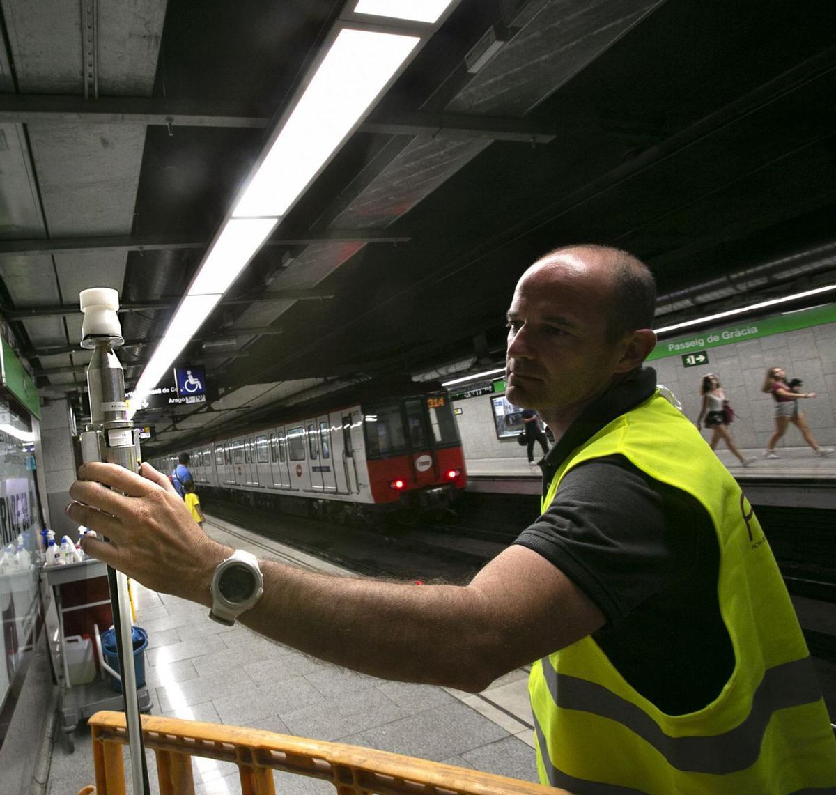 TMB ja ha retirat el 90% de l’amiant del metro de Barcelona