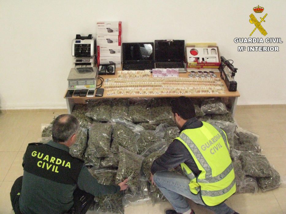 Desarticulada una banda internacional que traficaba con marihuana desde Alicante