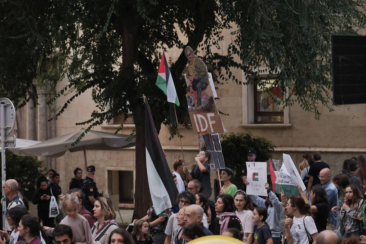 Miles de personas se manifiestan en Palma en apoyo al pueblo palestino: "El alto al fuego no es paz"
