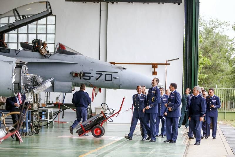 Fotogalería de la visita de Felipe VI a la Base Aérea de Zaragoza