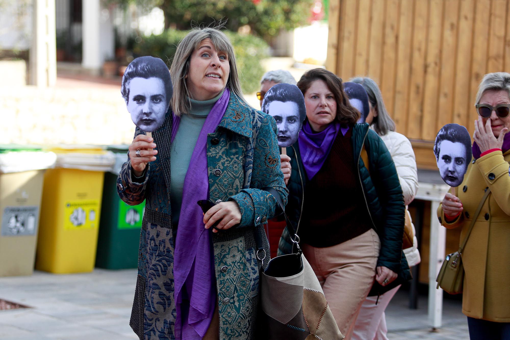 Protesta feminista a las puertas del Ayuntamiento de Sant Josep