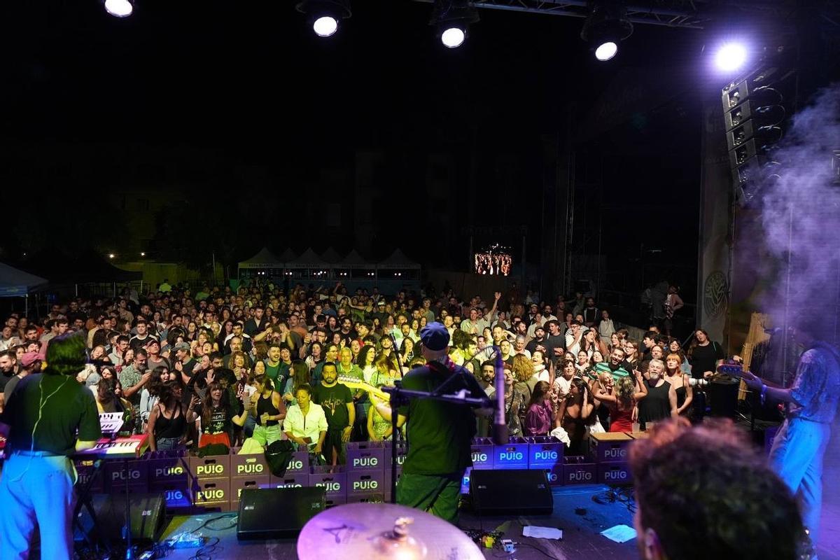 El público durante el concierto de Carlangas
