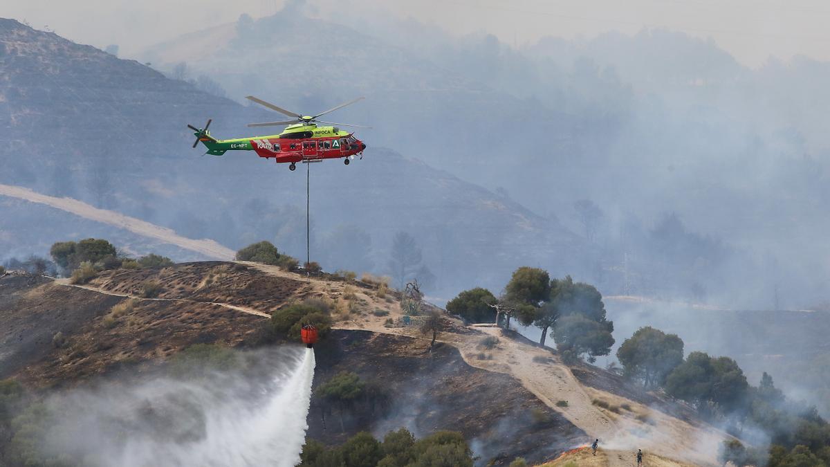 Un helicóptero de los servicios de emergencia.