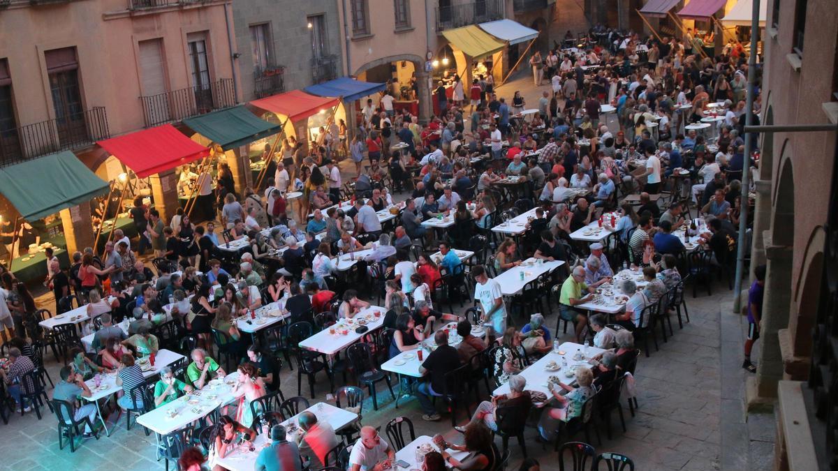 Les taules plenes en el Tasta la plaça Calaf 2026