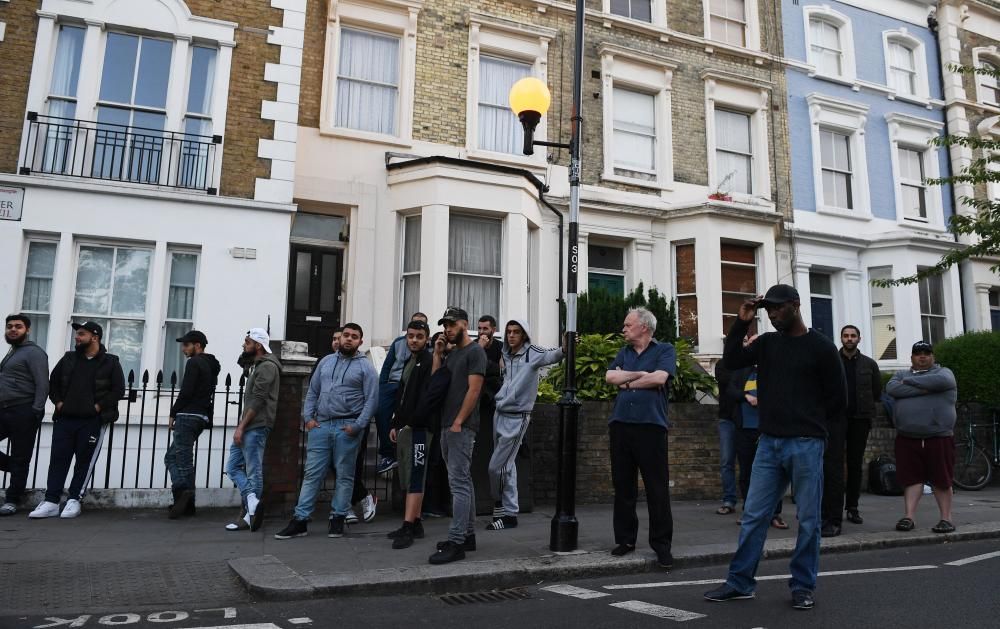 Incendio en un edificio de 24 plantas en Londres