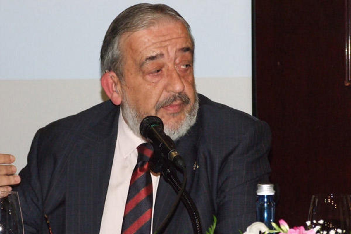 Agustín Rodríguez durante su conferencia en el RCM de Aguete.  // JS