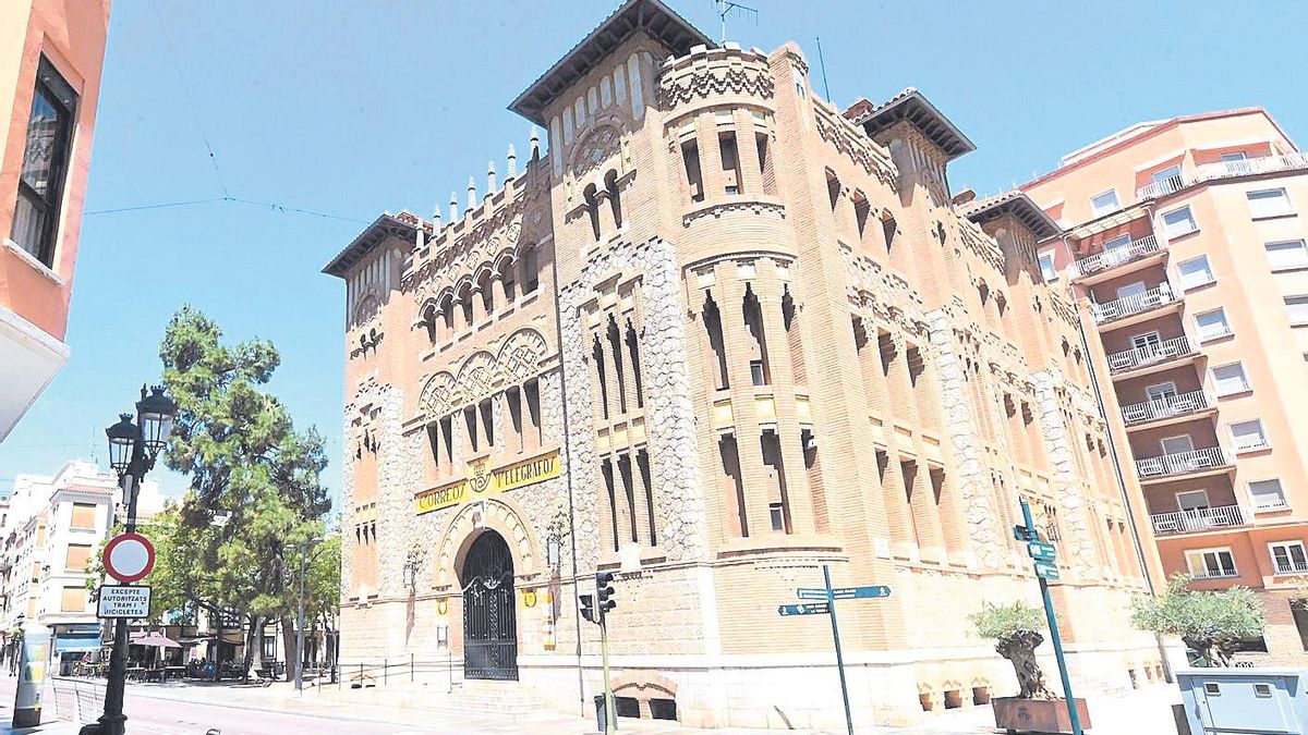 Edificio de Correos de Castelló.