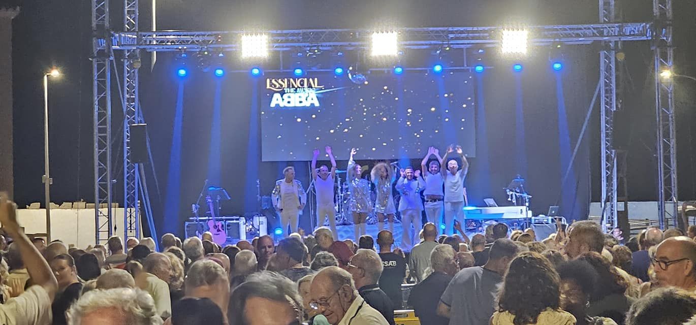 Éxito del musical sobre ABBA en Tavernes de la Valldigna