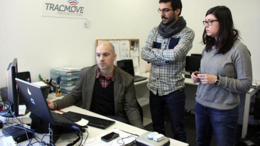 L&#039;equip de Tracmove a les seves instal·lacions al Viver d&#039;Empreses de Salt.